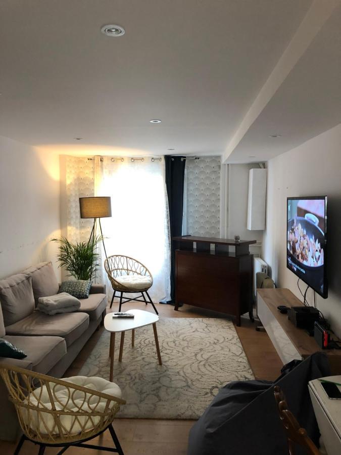 Agreable Maison De Ville ,Calme Avec Tous Les Commerces A 150M 瑟堡 外观 照片